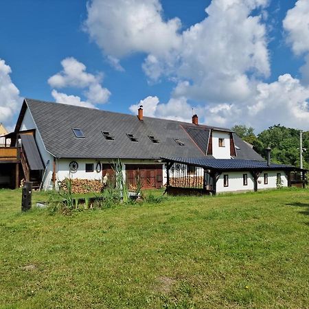 Premyslovsky Dvur Appartement Slezske Pavlovice Buitenkant foto